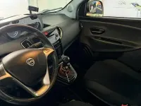 Usata Lancia Ypsilon 95 CV (69 kW) 2013 Bianco Utilitaria