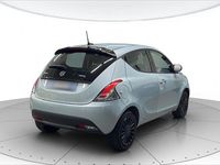 Usata Lancia Ypsilon Silver 70 CV (51 kW) 2023 Verde Utilitaria