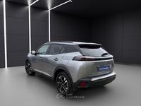Usata Peugeot e-2008 Allure 100 kW (136 CV) 2021 Grigio artense met. SUV