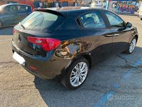 Usata Alfa Romeo Giulietta Exclusive 105 CV (77 kW) 2014 Nero Berlina