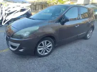 Usata Renault Scenic E-Tech Luxe 131 CV (96 kW) 2011 Marrone Monovolume