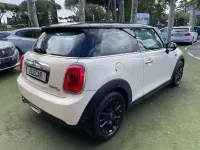 Usata Mini Cooper D Business 116 CV (85 kW) 2017 Bianco Utilitaria