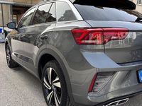 Usata VW T-Roc R-line 150 CV (110 kW) 2023 Grigio SUV