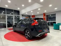 Usata Volvo V40 R-Design 150 CV (110 kW) 2017 Nero Berlina