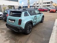 Nuova Renault R4 Komfort 110 kW (150 CV) 2025 Blu Berlina