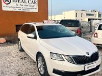 Usata Skoda Octavia G-TEC Executive 110 CV (80 kW) 2018 Bianco Station wagon