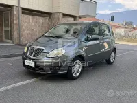 Usata Lancia Musa S 95 CV (69 kW) 2011 Giallo Monovolume
