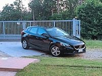 Usata Volvo V40 120 CV (88 kW) 2018 Nero Berlina