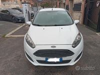 Usata Ford Fiesta 95 CV (69 kW) 2016 Bianco Berlina