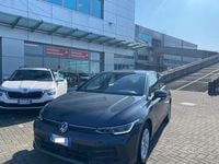 Usata VW Golf VIII Life 116 CV (85 kW) 2025 Grigio Berlina