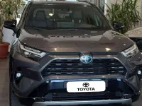 Usata Toyota RAV4 Hybrid Style 178 CV (130 kW) 2024 Dark grey met SUV