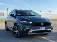 Usata Fiat Tipo Cross 100 CV (73 kW) 2022 Bluazzurro Berlina