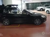 Usata Volvo C70 136 CV (100 kW) 2010 Nero Cabrio