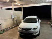 Usata Opel Astra 2012 Bianco Station wagon