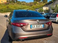 Usata Alfa Romeo Giulia 160 CV (117 kW) 2020 Grigio Berlina