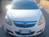 Usata Opel Corsa Edition 80 CV (58 kW) 2010 Bianco Berlina