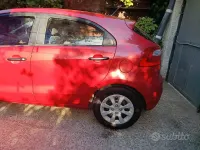 Usata Kia Rio 2012 Rosso Utilitaria