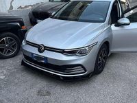 Usata VW Golf VIII Life 110 CV (80 kW) 2020 Argento Berlina