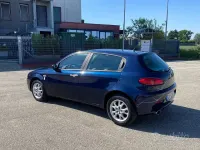 Usata Alfa Romeo 147 Exclusive 120 CV (88 kW) 2009 Bluazzurro Utilitaria