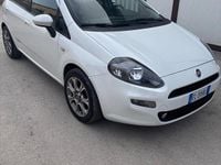 Usata Fiat Punto Lounge 85 CV (62 kW) 2012 Bianco Utilitaria