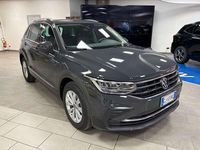 Usata VW Tiguan Life 150 CV (110 kW) 2022 Grigio scuro metallizzato SUV