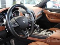 Usata Maserati Levante 275 CV (202 kW) 2020 Grigio SUV