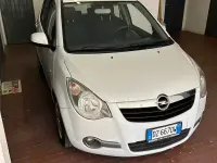 Usata Opel Agila 65 CV (47 kW) 2009 Bianco Utilitaria