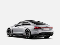 Nuova Audi e-tron Performance 163 kW (222 CV) 2026 Argento floret metallizzato SUV