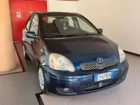 Usata Toyota Yaris 65 CV (47 kW) 2005 Blu/azzurro Utilitaria