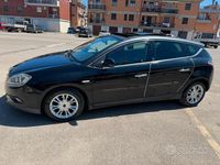 Usata Lancia Delta 120 CV (88 kW) 2010 Nero Utilitaria