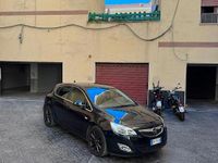 Usata Opel Astra 125 CV (91 kW) 2012 Berlina