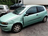 Usata Fiat Punto 60 CV (44 kW) 2001 Utilitaria