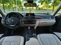 Usata BMW 318 Luxury Line 150 CV (110 kW) 2017 Blu/azzurro Station wagon