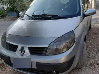Usata Renault Scénic II 106 CV (77 kW) 2006 Grigio Monovolume