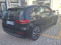 Usata Mercedes B180 116 CV (85 kW) 2022 Nero Monovolume
