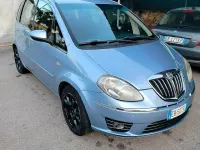 Usata Lancia Musa 95 CV (69 kW) 2010 Bluazzurro Monovolume