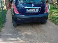 Usata Lancia Ypsilon 69 CV (50 kW) 2005 Bluazzurro Utilitaria
