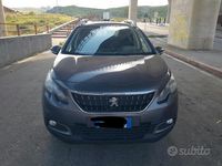 Usata Peugeot 2008 110 CV (80 kW) 2017 Grigio SUV