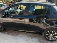 Usata Toyota Yaris Hybrid 73 CV (53 kW) 2019 Nero Utilitaria