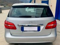 Usata Mercedes B180 Executive 109 CV (80 kW) 2012 Argento metallizzato Monovolume