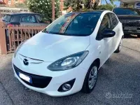 Usata Mazda 2 Trendy 75 CV (55 kW) 2013 Bianco Utilitaria