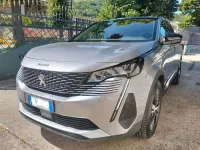 Usata Peugeot 3008 Allure 131 CV (96 kW) 2022 Argento SUV