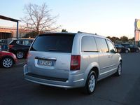 Usata Chrysler Grand Voyager 163 CV (119 kW) 2011 Argento Monovolume