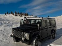 Usado Land Rover Defender SE 122 CV (89 kW) 2011 Negro Familiar