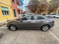 Usata Mercedes A180 Premium 116 CV (85 kW) 2020 Grigio Berlina
