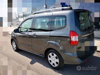 Usata Ford Tourneo Courier 100 CV (73 kW) 2019 Grigio Monovolume