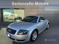 Begagnad Audi TT 179 HK (131 kW) 1999 Grå Sportkupé