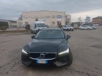 Usata Volvo V60 190 CV (139 kW) 2020 Nero Station wagon