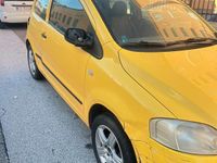 Usata VW Fox 69 CV (50 kW) 2005 Giallo Utilitaria