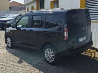 Usata Ford Tourneo Titanium 125 CV (91 kW) 2025 Nero Monovolume